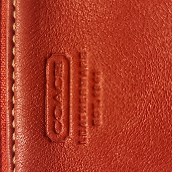 0603. EUC ~ Vintage Red ~ COACH Wristlet ~ Lining, Strap & Charm Tag are perfect - Picture 2 of 13